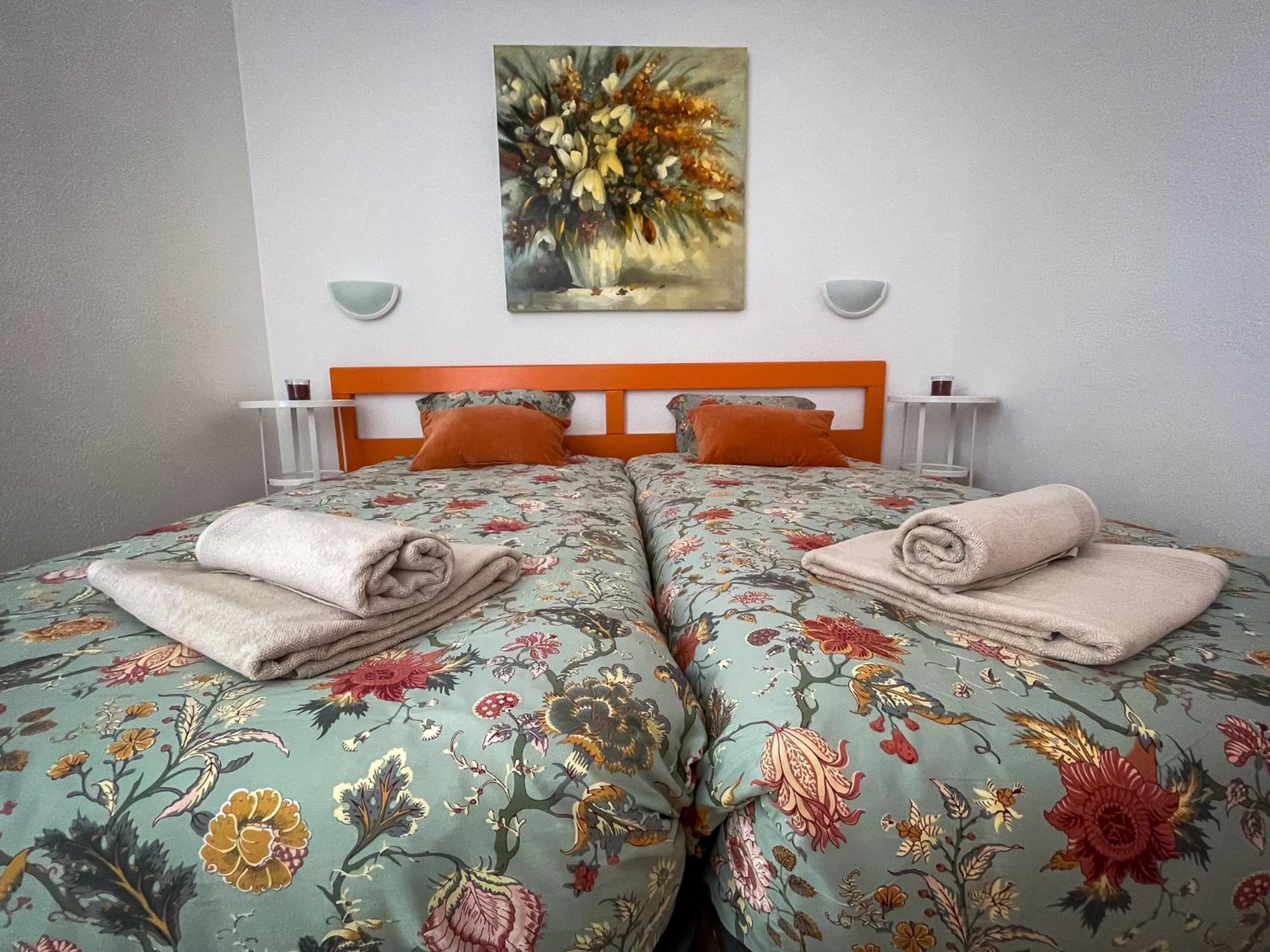 Casita Naranja - Bouganville